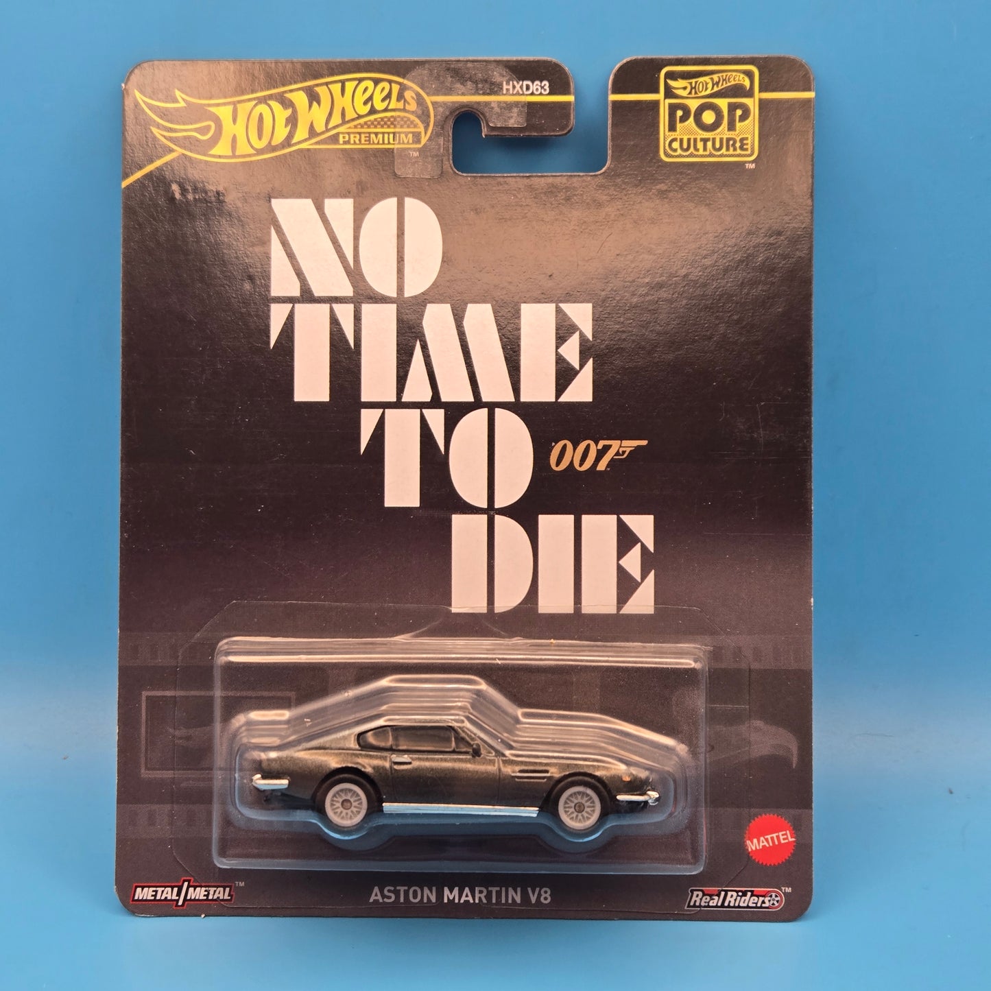 HW Premium " Aston Martin V8 " Pop Culture No Time To Die HXD63