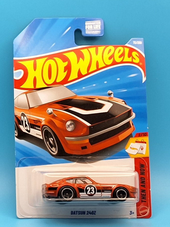 Hot Wheels 2026 " Datsun 240z " Then and Now  2/10 JJJ38 72/250