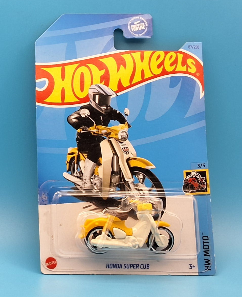 Hot Wheels 2022 " Honda Super Cub " HW Moto 3/5 HKK32 87/250