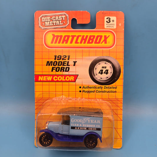 Matchbox " 1921 Model T Ford " New Color MB213