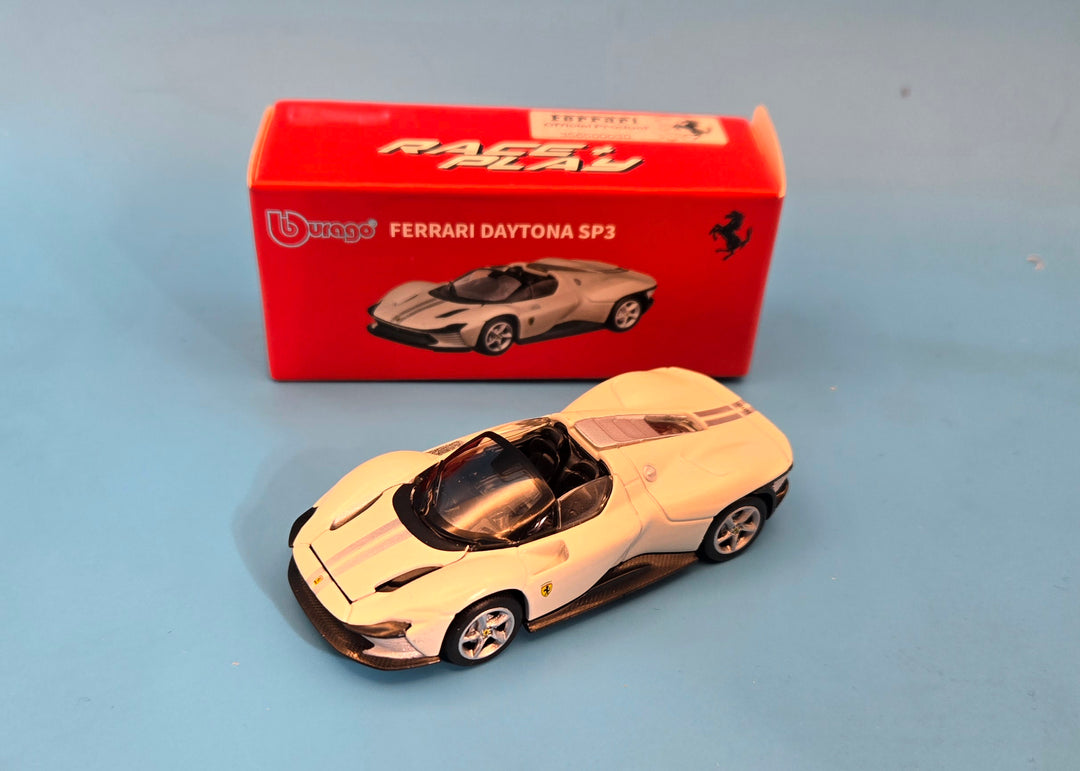 Bburago Ferrari Daytona SP3 1/64
