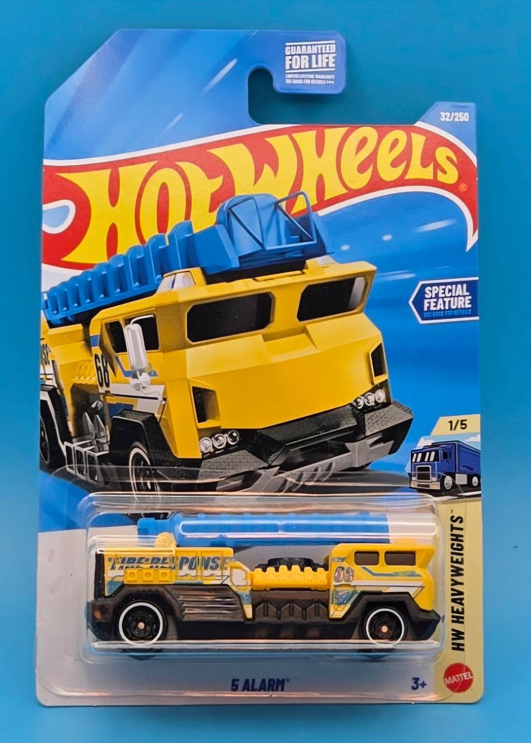 Hot Wheels " 5 Alarm " Yellow HW Heavyweights 1/5 JJK99
