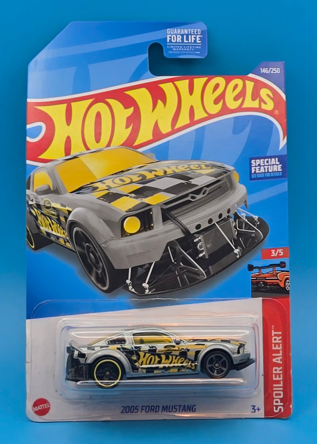 Hot Wheels " 2005 Ford Mustang " Spoiled Alert 3/5 HCV12