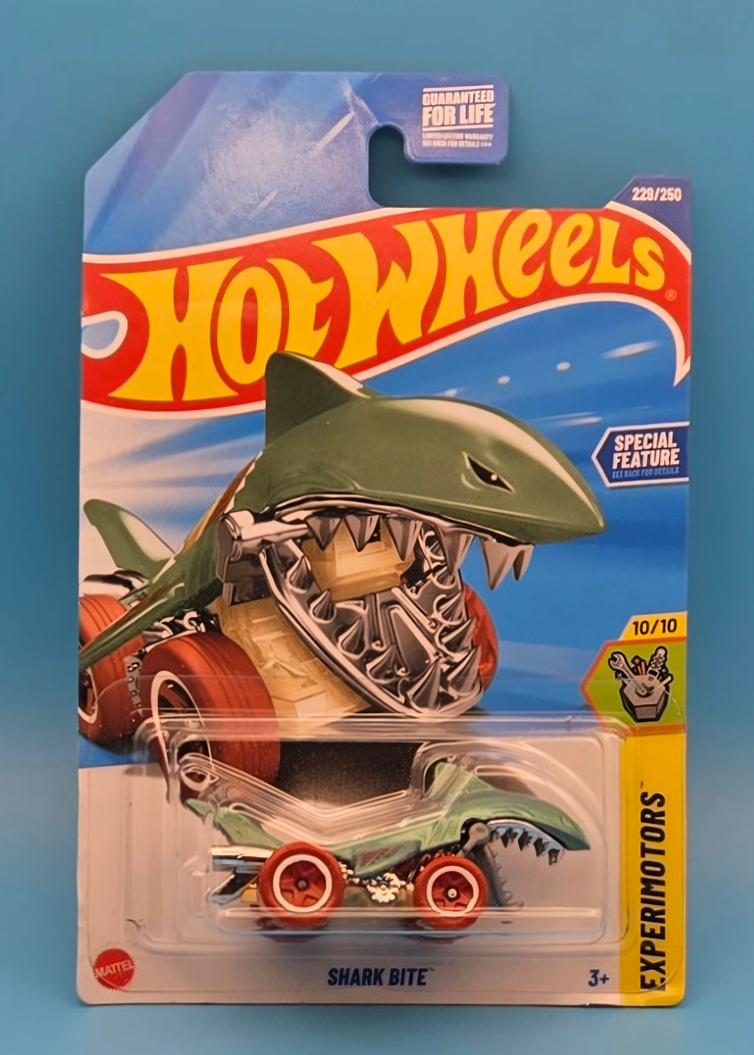 Hot Wheels " Shark Bite " Experimotors 10/10 JBC31 Treasure Hunt